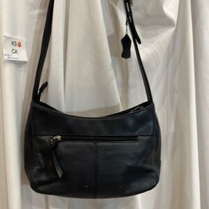 Covington black shoulder purse used reduced price